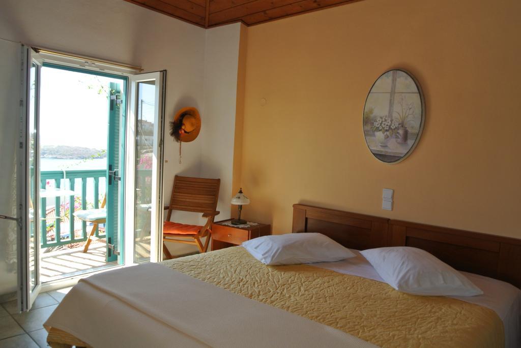 Aparthotel Meltemi à Batsi Extérieur photo